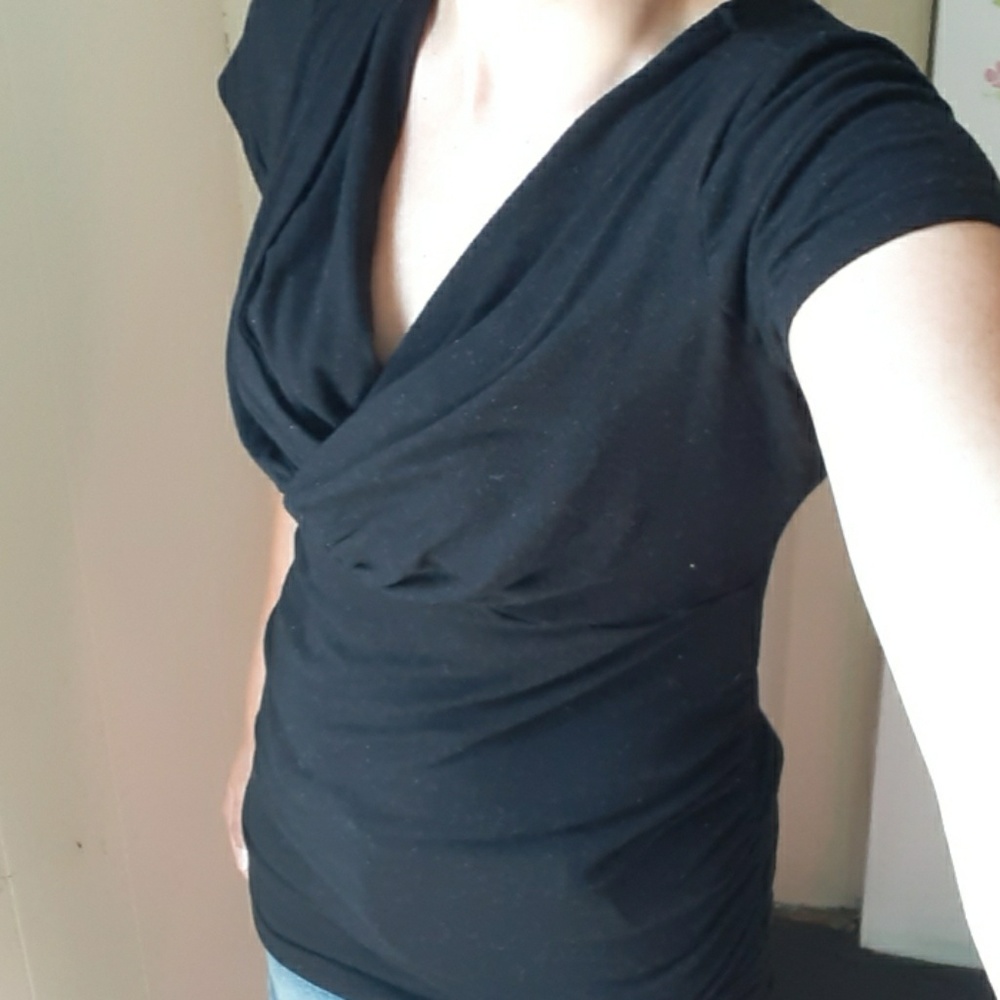 🤰Oh Baby by Motherhood Maternity V-Neck Blouse🤰